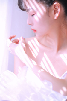 箱中女在线观看