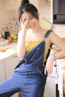 色噜噜巨乳欧美